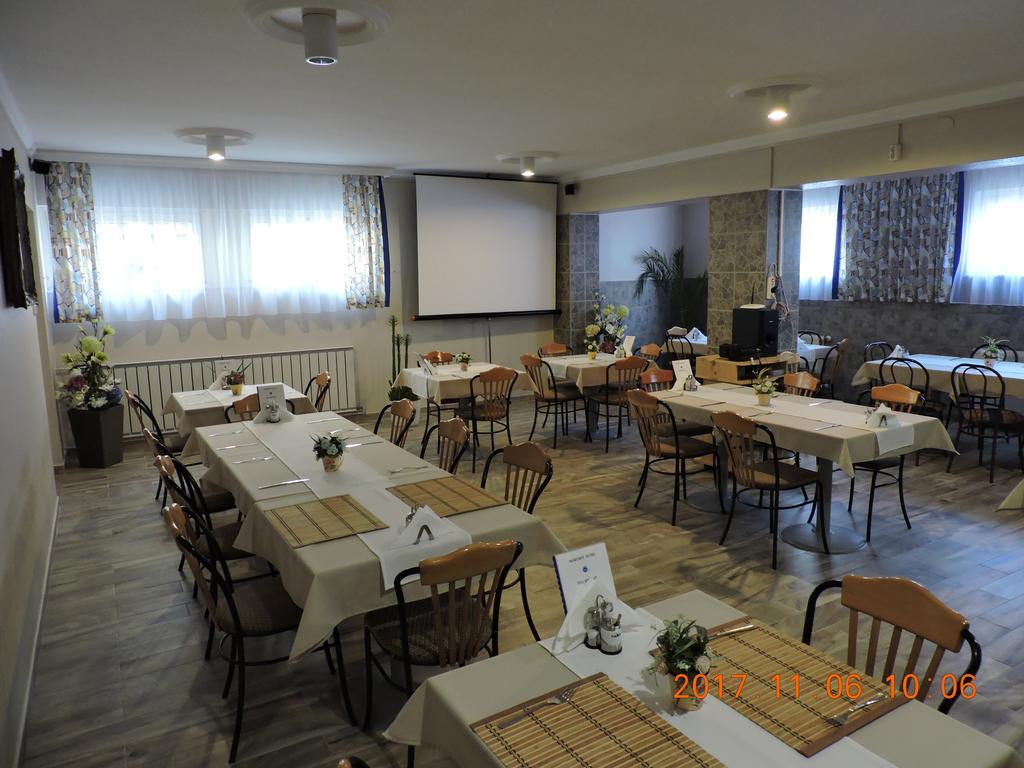 Marvany Panzio Hajduszoboszlo Bagian luar foto