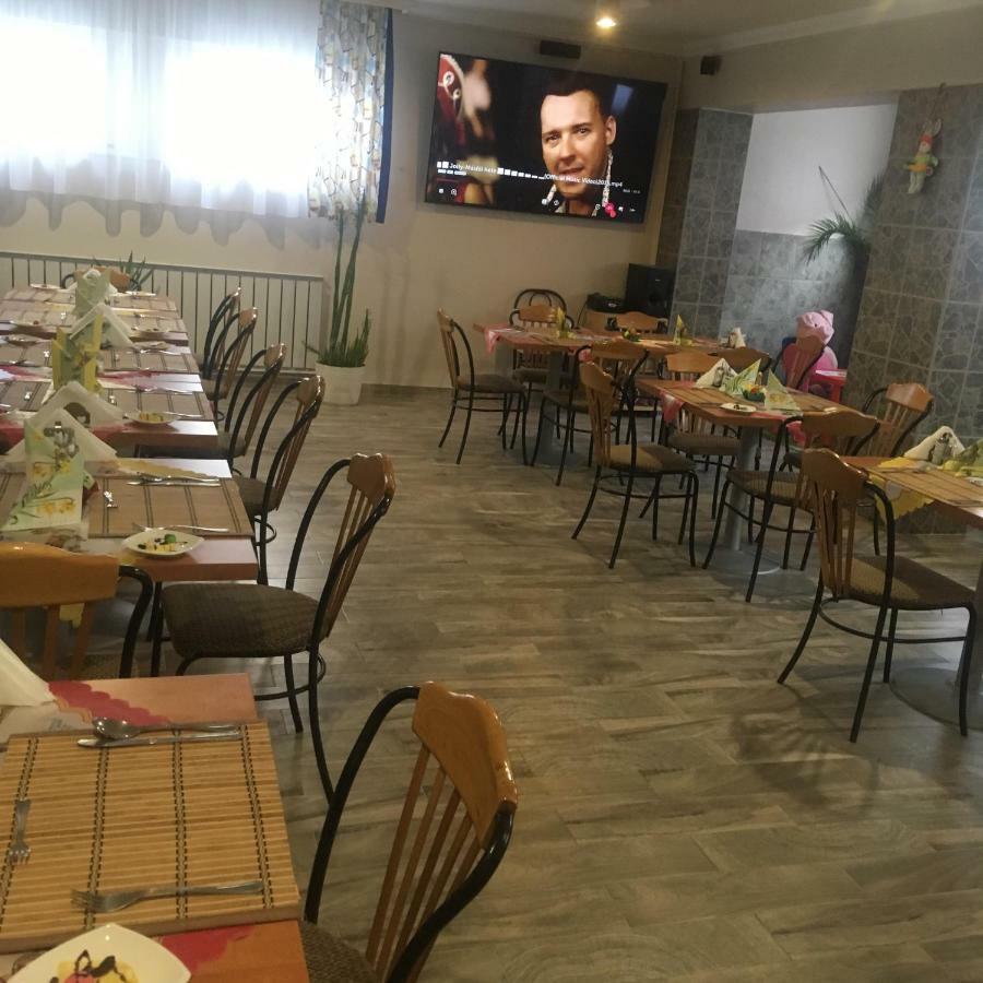 Marvany Panzio Hajduszoboszlo Bagian luar foto