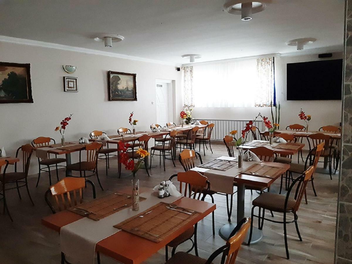 Marvany Panzio Hajduszoboszlo Bagian luar foto